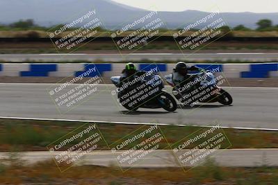 media/Apr-30-2023-CRA (Sun) [[020fcf5d43]]/Race 14-400 Expert-Amateur Superbike/